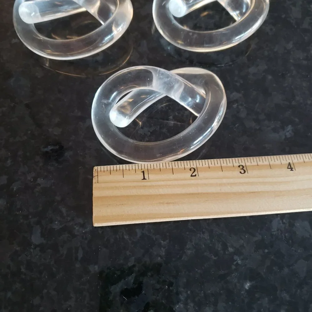 Vtg MCM Dorothy Thorpe Pretzel Clear Lucite Acrylic Love Knot Napkin Rings S/6